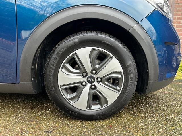 KIA Niro 1.6 GDI H. BUSINESSL / Leder / Trekhaak / All season /