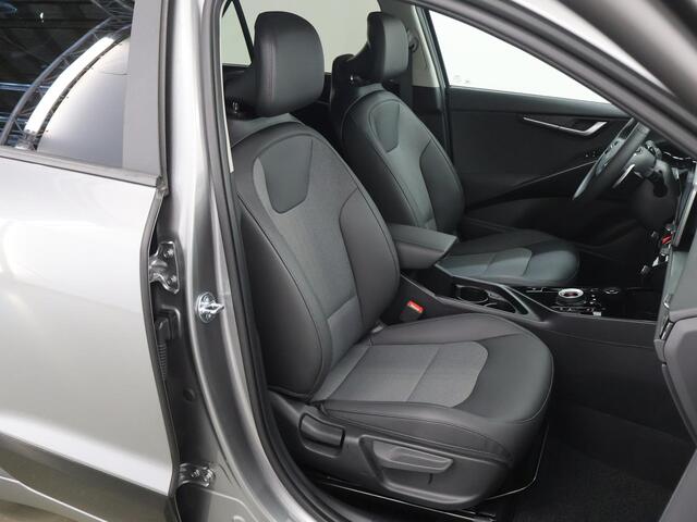 KIA Niro 1.6 GDi PHEV DynamicPlusLine Edition | 18" lichtmetalen velgen | Elektrisch verstelbare bestuurdersstoel | Stoel/Stuurwielverwarming | LED Koplampen | Elektrisch bedienbare achterklep |