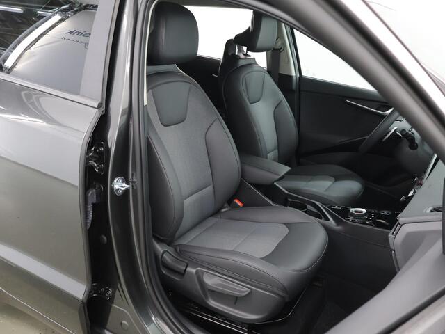 KIA Niro 1.6 GDi PHEV DynamicPlusLine Edition | 18" lichtmetalen velgen | Elektrisch verstelbare bestuurdersstoel | Stoel/Stuurwielverwarming | LED Koplampen | Elektrisch bedienbare achterklep |