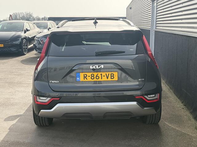 KIA Niro 1.6 GDi Hybrid Launch Edition Nieuw geleverd, Dealer onderhouden 1e eign.: Schuif-/kanteldak, trekhaak 13-polig, head-up display, stoelverwarming- & ventilatie, stuurverwarming, adaptieve cruise control, Apple CarPlay/Android Auto
