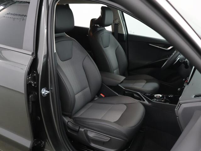 KIA Niro 1.6 GDi PHEV DynamicPlusLine Edition | 18" lichtmetalen velgen | Elektrisch verstelbare bestuurdersstoel | Stoel/Stuurwielverwarming | LED Koplampen | Elektrisch bedienbare achterklep |