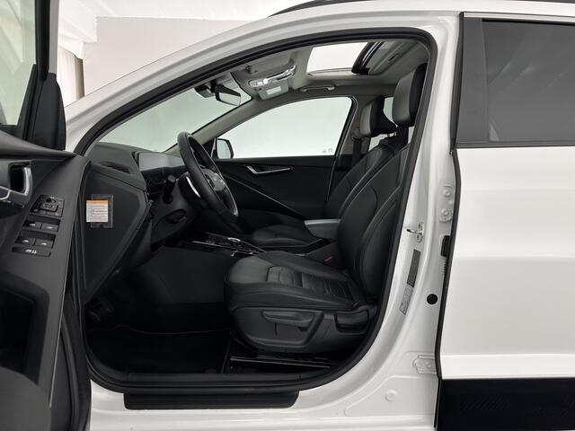 KIA Niro 1.6 GDi Hybrid DynamicPlusLine (INCL-BTW) Aut. *PANO | HEAD-UP | LEATHER | DIGI-COCKPIT | NAVI-FULLMAP | DAB | ADAPTIVE-CRUISE | CAMERA | HEATED-COMFORTSEATS | KEYLESS | PRIVACYGLASS | SHIFTPADDLES | CARPLAY | TOWBAR*