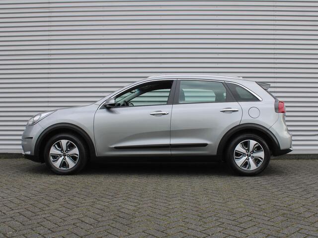 KIA Niro 1.6 GDi Hybrid DynamicLine | Trekhaak | Camera | Clima | Navi | Apple Carplay/Android Auto | 16" LM | All seasons | Cruise |