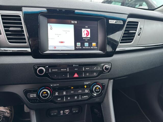 KIA Niro BWJ 2017 | 1.6 GDi 142PK Hyb. Dynamic l. | TREKHAAK | CLIMA | NAVI | CAMERA A | CARPLAY | LEDER/STOF | PDC |
