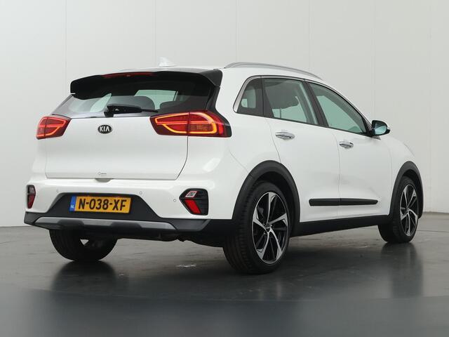 KIA Niro 1.6 GDi Hybrid DynamicLine | Schuif / Kanteldak | Navigatie | Parkeercamera | Climate Control | Cruise Control Adaptief | 18" Lichtmetalen Velgen |