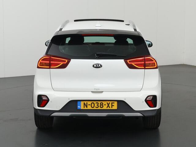 KIA Niro 1.6 GDi Hybrid DynamicLine | Schuif / Kanteldak | Navigatie | Parkeercamera | Climate Control | Cruise Control Adaptief | 18" Lichtmetalen Velgen |