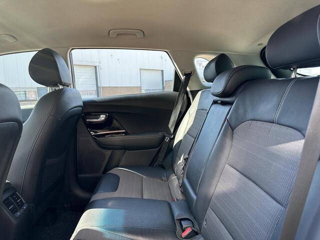 KIA Niro 1.6 GDi Hybrid DynamicLine | Navi | Trekhaak| Dealer onderhouden!