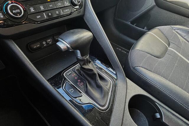 KIA Niro 1.6 GDi Hybrid DynamicLine TREKHAAK CAMERA NAVI