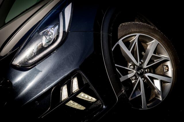 KIA Niro 1.6 GDi Hybrid ExecutiveLine | Automaat | Ned Auto | Leer | 2028 Fabr-Gar | Pano-Dak | | Navi | Clima | Camera | Cruise | Pdc | Led | 17 Inch Lmv |