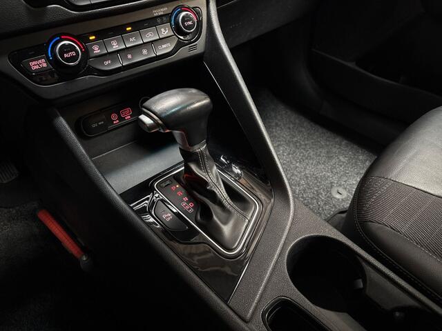 KIA Niro 1.6 GDi Hybrid Dynamic Sport 142Pk Automaat (APPLE CARPLAY, NAVIGATIE, CAMERA, LEDER, SPORTSTOELEN, GETINT GLAS, NIEUWSTAAT)
