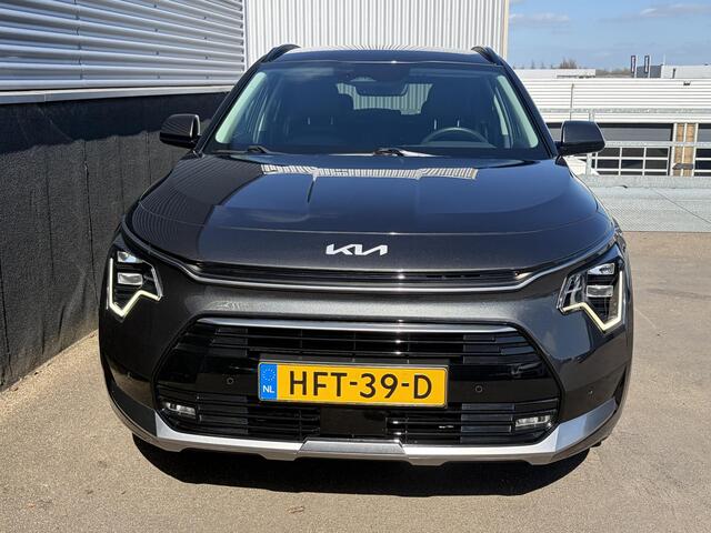 KIA Niro 1.6 GDi Hybrid DynamicPlusLine Trekhaak, Navigatie, 18" LMV, Stoel- & Stuurwiel verwarmd, Privacy glass, Parkeersensoren, Herman/Kardon, Elek. bestuurdersstoel