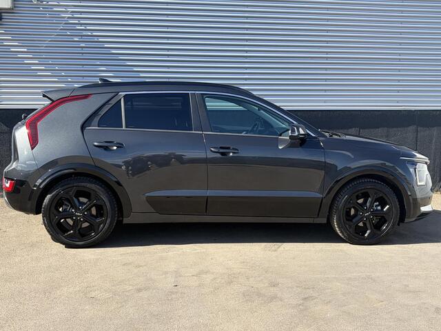 KIA Niro 1.6 GDi Hybrid DynamicPlusLine Trekhaak, Navigatie, 18" LMV, Stoel- & Stuurwiel verwarmd, Privacy glass, Parkeersensoren, Herman/Kardon, Elek. bestuurdersstoel