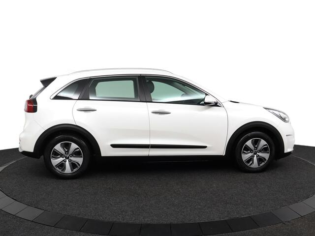 KIA Niro 1.6 GDi Hybrid DynamicLine - Automaat - Trekhaak - Achteruitrijcamera - Navigatie - Cruise Control - Climate Control - 12 maanden bovag garantie