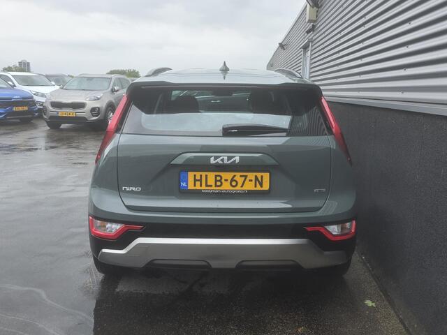 KIA Niro 1.6 GDi Hybrid DynamicLine Navigatie, Smart Key, Parkeersensoren voor + achter, Achteruitrijcamera, Climate control, BTW-auto, NL-auto