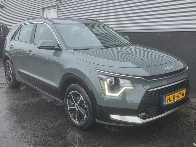 KIA Niro 1.6 GDi Hybrid DynamicLine Navigatie, Smart Key, Parkeersensoren voor + achter, Achteruitrijcamera, Climate control, BTW-auto, NL-auto