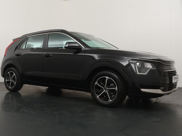 KIA Niro 1.6 GDi Hybrid DynamicLine - ¤5.000,- voordeel - Adaptieve cruise control - Navigatie - Keyless entry - Apple Carplay/Android Auto - Achteruitrijcamera - Parkeersensoren voor en achter - Fabrieksgarantie t/m 2033