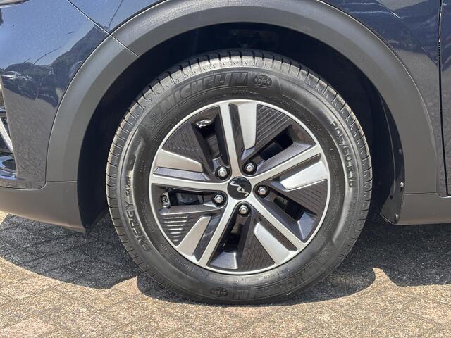 KIA Niro 1.6 GDi PHEV ExecutiveLine | 10 jaar garantie, Schuifdak, Adaptieve Cruise, Stoel ventilatie, Elektr. stoelen, Leder, Parkeersensoren V+A & Camera, Stuur- & Stoelverwarming V+A, Zeer luxe!