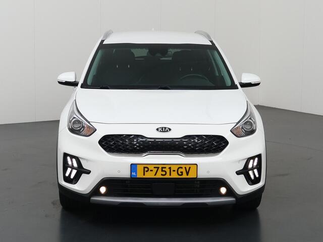 KIA Niro 1.6 GDi Hybrid DynamicPlusLine Edition | Trekhaak | Stoel / Stuurwielverwarming | JBL | Navigatie | Parkeercamera | Cruise Control Adaptief | 18" Lichtmetalen Velgen |