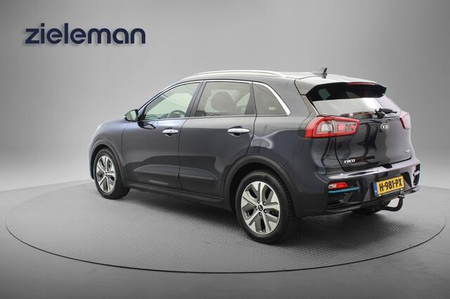 KIA Niro E-Niro ExecutiveLine 64 kWh - Carplay, Camera, Leer, Memory, Trekhaak, Stoelverw.