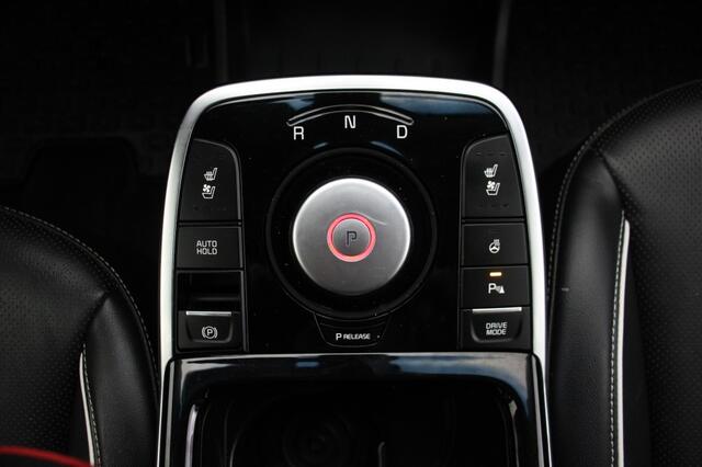 KIA Niro E-Niro ExecutiveLine 64 kWh - Carplay, Camera, Leer, Memory, Trekhaak, Stoelverw.