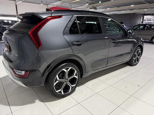 KIA Niro 1.6 GDi Hybrid ExecutiveLine Stoel en Stuur verwarming, Schuif kantel dak, elektrisch verstelbare bestuurdersstoel met geheugen, Apple Carplay/Android Auto.