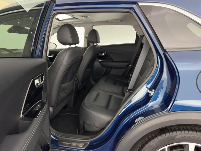 KIA Niro 1.6 GDi Hybrid ExecutiveLine (INCL.BTW) Aut. *PANO | LEATHER | FULL-LED | NAVI-FULLMAP | DIGI-COCKPIT | HEATED-COMFORTSEATS | CAMERA | DAB+ | KEYLESS | ECC | SHIFTPADDLES | ADAPTIVE-CRUISE | LANE-ASSIST | TOWBAR | 18"AL