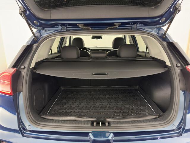 KIA Niro 1.6 GDi Hybrid ExecutiveLine (INCL.BTW) Aut. *PANO | LEATHER | FULL-LED | NAVI-FULLMAP | DIGI-COCKPIT | HEATED-COMFORTSEATS | CAMERA | DAB+ | KEYLESS | ECC | SHIFTPADDLES | ADAPTIVE-CRUISE | LANE-ASSIST | TOWBAR | 18"AL
