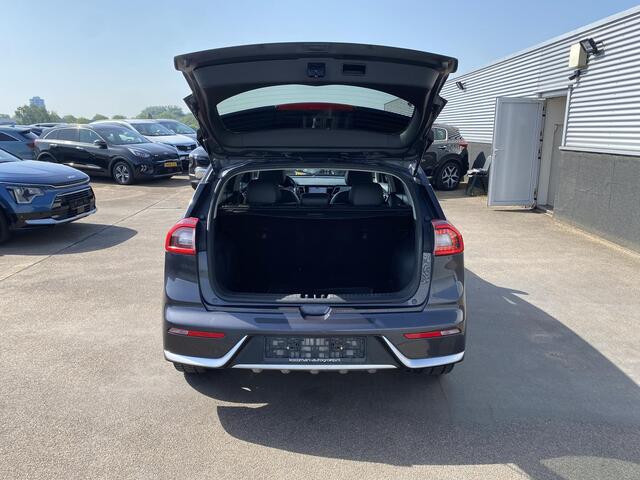 KIA Niro 1.6 GDi Hybrid DynamicPlusLine Navigatie, Apple CarPlay/Android Auto, JBL audio, dodehoek detectie, Elek. verst. bestuurdersstoel, achteruitrij camera, parkeersensoren, draadloze telefoonlader