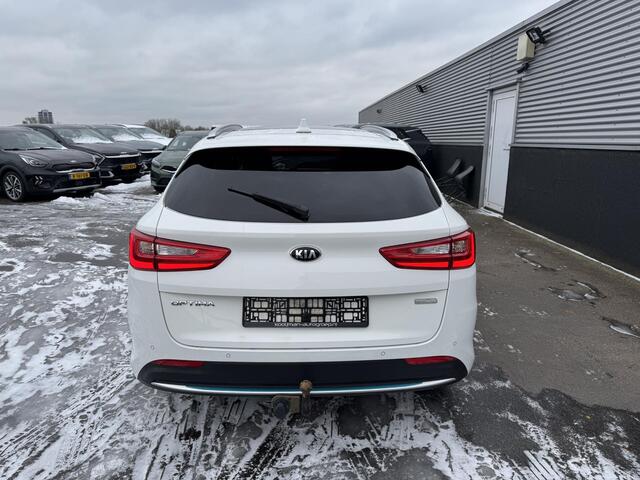 KIA OPTIMA Sportswagon 2.0 GDI PHEV ExecutiveLine Schuif/kanteldak, Trekhaak, Stoelkoeling + Stoelverwarming, Stuurwiel verwarmd, 360" Camera, Navigatie, Lederen bekleding, Seat memory Herman/Kardon