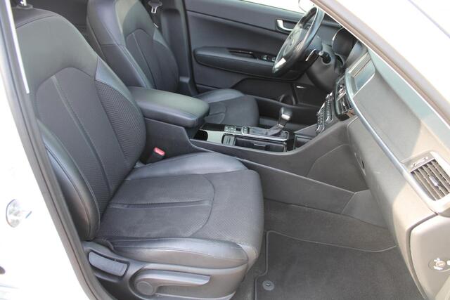 KIA OPTIMA Sportswagon 1.7 CRDi 140pk DynamicLine Automaat