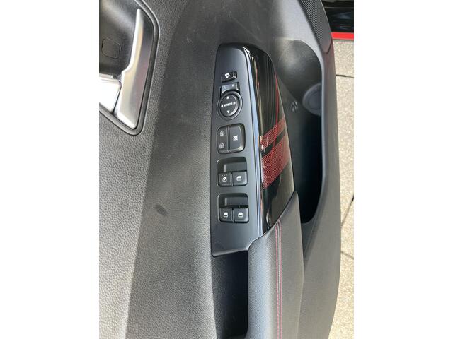 KIA PICANTO 1.2 CVVT GT-Line 84 PK NAVIGATIE | LEDER | STOELVERWARMING | ACHTERUITRIJCAMERA