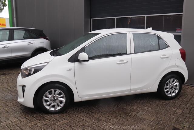 KIA PICANTO 1.0 CVVT ComfortPlusLine Navigator, Camera. Carplay, Navi