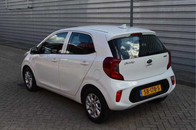 KIA PICANTO 1.0 CVVT ComfortPlusLine Navigator O.a: Navi, Airco, Camera, Carplay, 14 Inch L.m., Etc.. Rijklaar! All-in prijs!