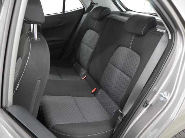 KIA PICANTO 1.0 DPI DynamicLine | Navigatiesysteem | Parkeercamera | Cruise Control | Spraakassistent