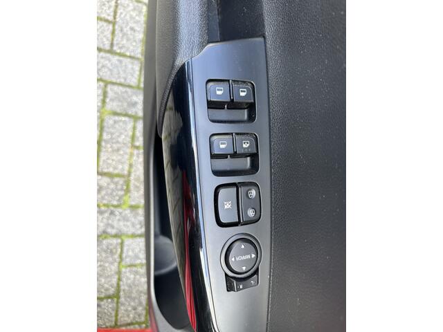 KIA PICANTO 1.0 CVVT ComfortLine Airco . 4 elc ramen .elc spiegels . cv op afstand. Orginelen km stand is 44047 km aan toon baar .