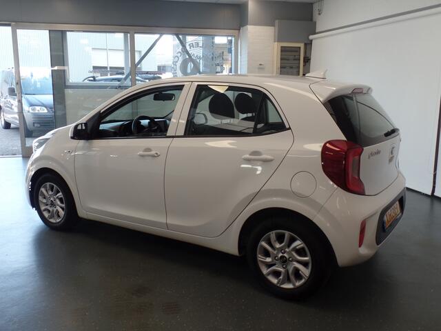 KIA PICANTO 5drs 1.0 CVVT ComfortPlusLine Navigator Navigatie, Achteruitrijcamera, Airco, Elek ramen V/A, Elek spiegels, Bluetooth, Lm velgen 14'' Bovag afleverpakket 695,-