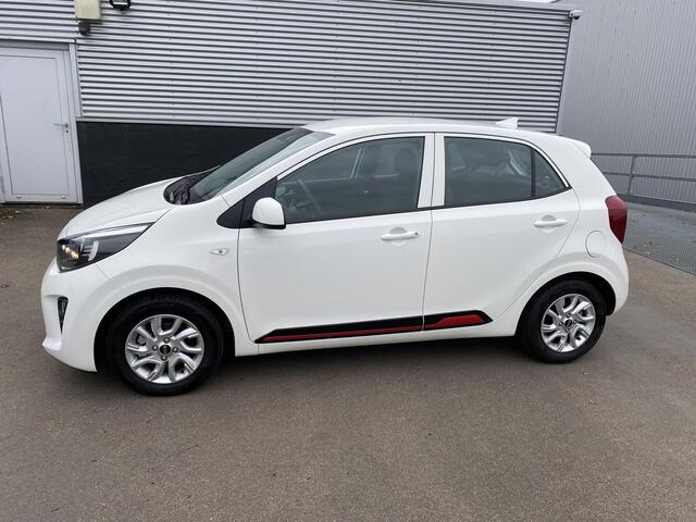 KIA PICANTO 1.0 MPi DynamicLine Zeer Lage Km-stand, Achteruitrij camera, airconditioning, side skirts, cruise control, navigatie Apple CarPlay/Android Auto, start/stop systeem