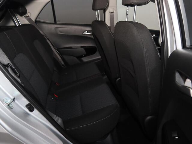 KIA PICANTO 1.0 DPI ExecutiveLine AMT | Stoelverwarming | Achteruitrijcamera | LED Koplampen | Navigatie | Stuurwiel verwarmd |