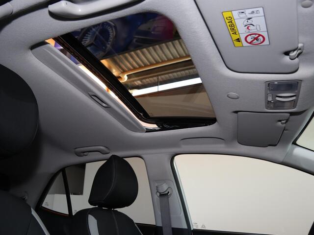 KIA PICANTO 1.0 GDi GT-Line AMT | Panoramaschuifdak | Stoelverwarming | Achteruitrijcamera | Dodehoekassistentie | LED-koplampen | Climate control |