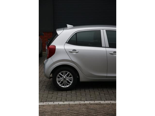 KIA PICANTO 1.0 DPi DynamicLine camera| apple carplay | NAP