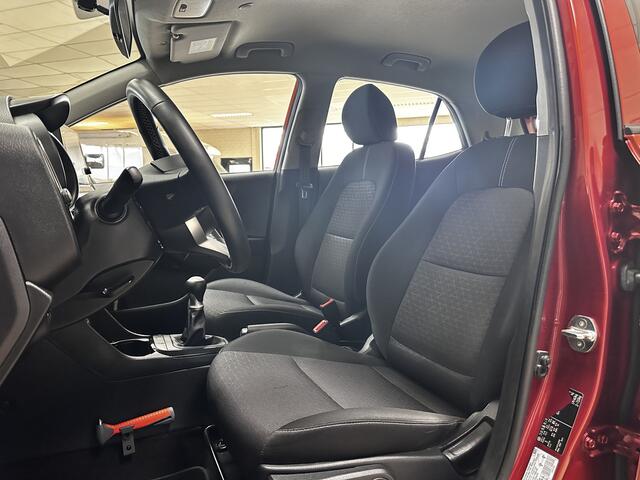 KIA PICANTO 1.0 DPi DynamicLine/ Camera/ 14'' LMV/ Media-Scherm/ Airco/ Cruise/ Apple + Android/ DAB+/ Elek. pakket/ Isofix/ Bluetooth/ Multi. LEDER. Stuur/ Mistl./ Dagrijverl.