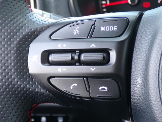 KIA PICANTO 1.0 DPi GT-Line Automaat / Carplay + Android Auto / Sensoren + Camera / Stoel + Stuurverwarming / Navigatie / 16'' LMV