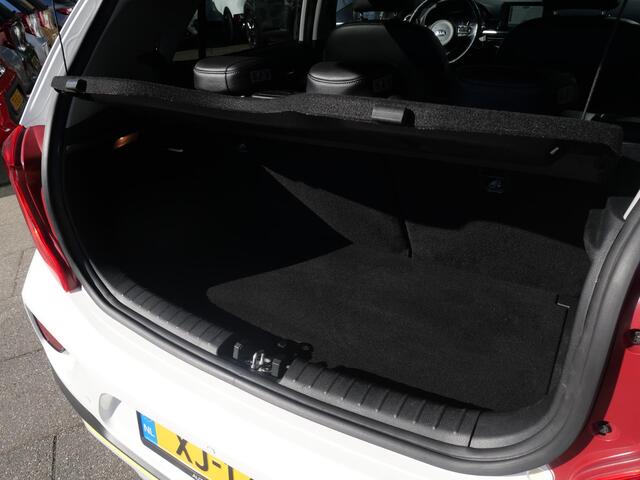 KIA PICANTO 1.2 CVVT X-Line | Trekhaak | Allseason | Navi | Leder | 16''LM |