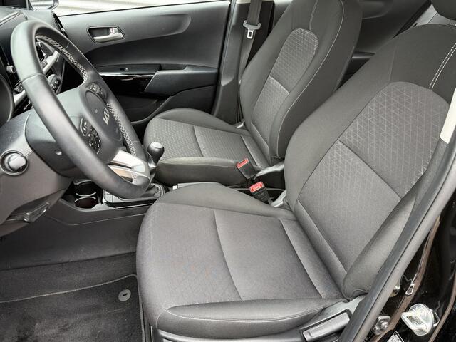 KIA PICANTO 1.0 DPi DynamicLine slechts 18.323km!! 1e eigenaar! | Camera | Airco | LM Velgen | Elekt. Ramen | Apple Carplay/Android Auto | RIJKLAARPRIJS INCL 12 MAANDEN GARANTIE EN BEURT