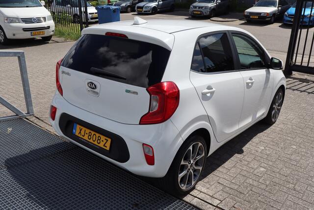 KIA PICANTO 1.0 CVVT Design Edition Achteruitrijcamera/Cruise control/Climate control/Lederen bekleding/Navigatie/Elektrisch inklapbare spiegels/Licht metalen velgen/Led dagrijverlichting