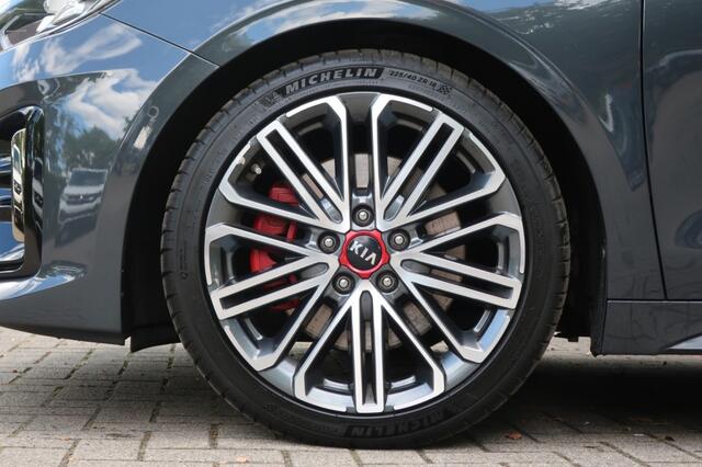 KIA PRO CEE D 1.6 T-GDI 204 PK GT, Elektr. Schuifdak, Apple Carplay/ Android Auto, etc.