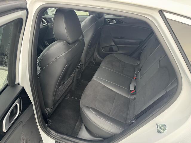 KIA PRO CEE D ProCeed 1.5 T-GDi GT-Line Panoramadak | Stoel&Stuurverw. | Navi | Clima | Cruise