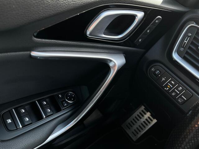 KIA PRO CEE D ProCeed 1.5 T-GDI GT-PlusLine / Pano / Navigatie / Dodehoek herkenning / JBL sound / Camera / Parkeersensoren achter / P4