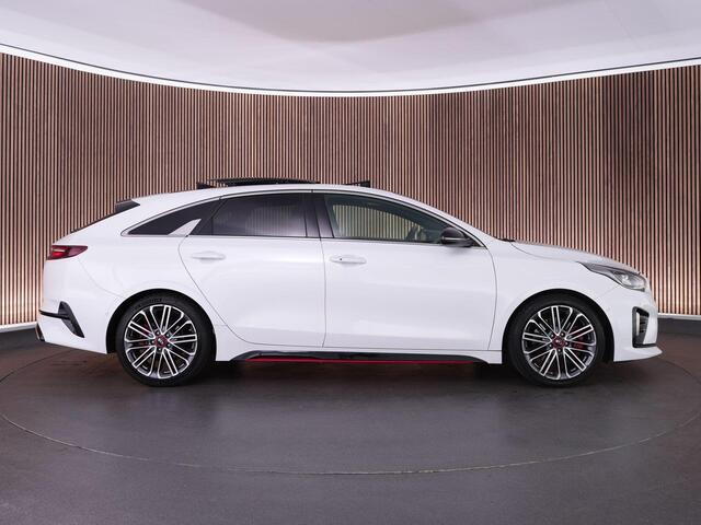 KIA PRO CEE D ProCeed GT 1.6 204pk T-GDi |pano|Navi 10,25"|JBL|Apple carplay|blind spot|camera|el. achterklep|adaptive cruise control|stoelverwarming|19" lmv|