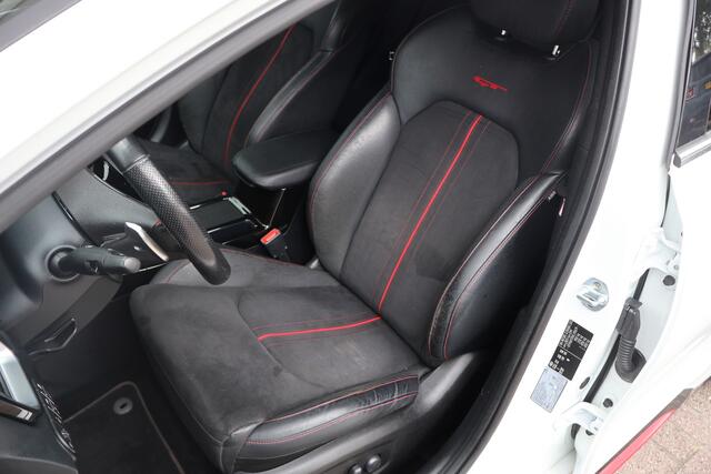 KIA PRO CEE D ProCeed 1.6 T-GDI GT 204pk | Origineel NL | Panoramadak | ACC | Camera | Pack Winter |